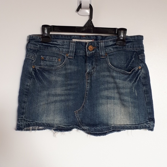 Levi's Denim Skirt - Picture 1 of 8